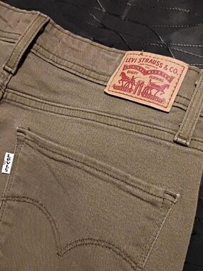 Levi's Women's Olive Slim Skinny Jeans with Leather Patch